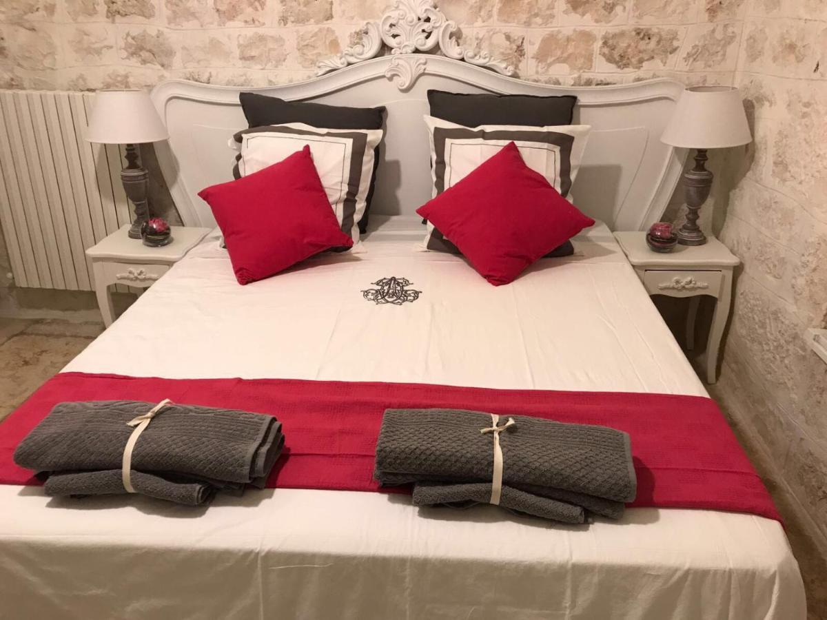 Trulli Tesoro Bed & Breakfast Cisternino Dış mekan fotoğraf