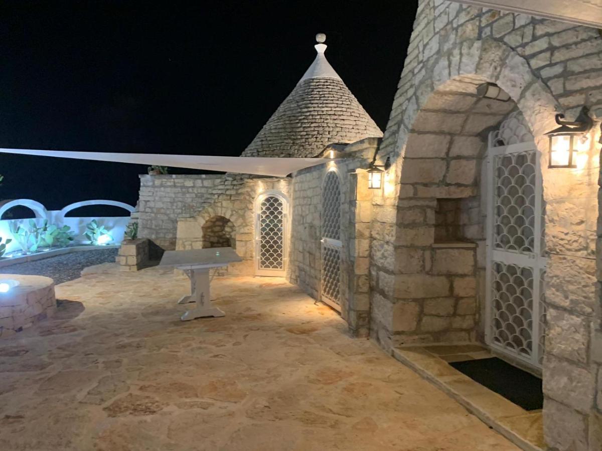 Trulli Tesoro Bed & Breakfast Cisternino Dış mekan fotoğraf