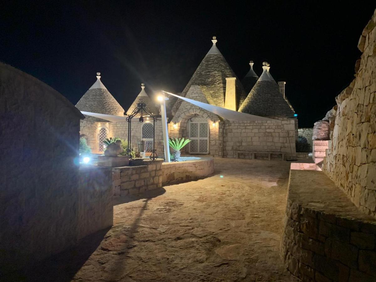 Trulli Tesoro Bed & Breakfast Cisternino Dış mekan fotoğraf