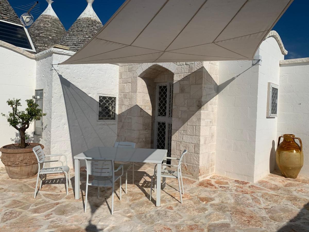 Trulli Tesoro Bed & Breakfast Cisternino Dış mekan fotoğraf