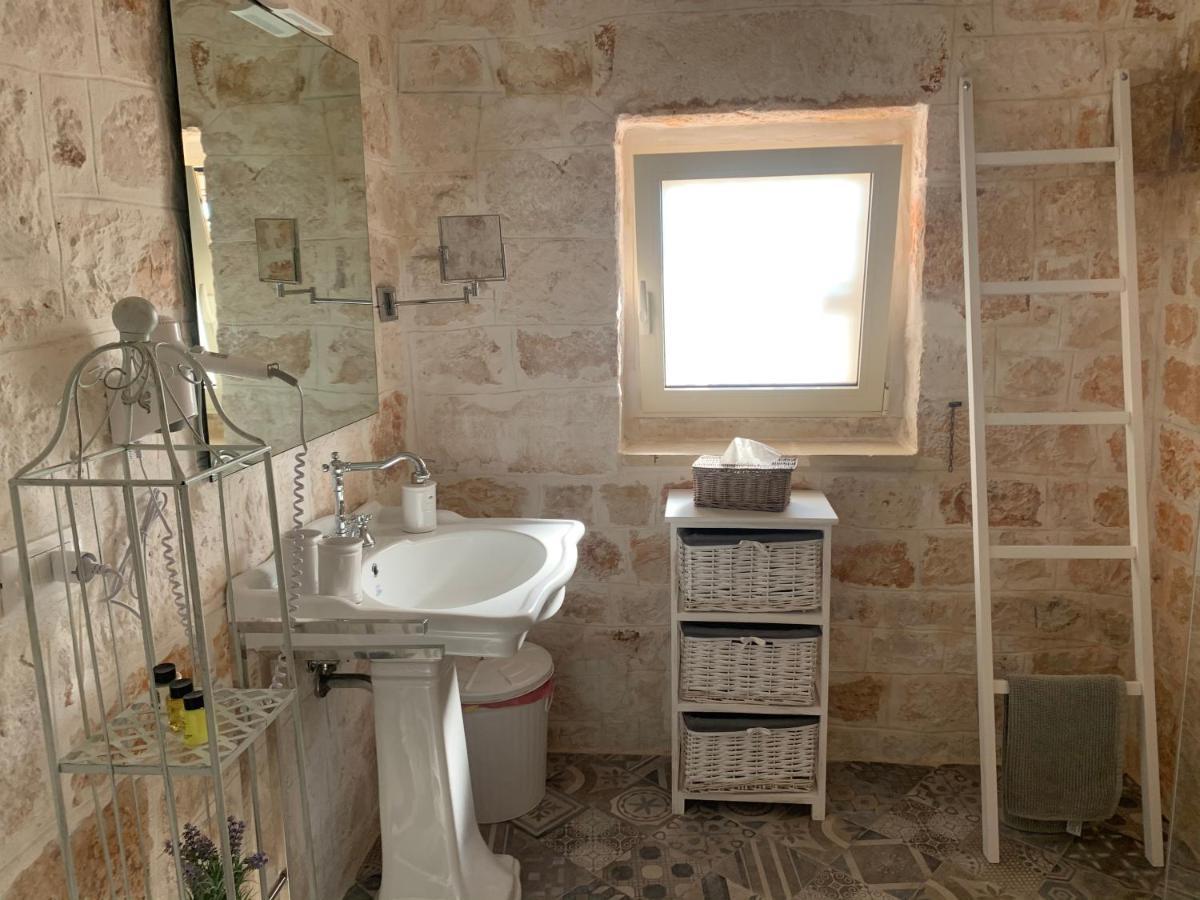 Trulli Tesoro Bed & Breakfast Cisternino Dış mekan fotoğraf