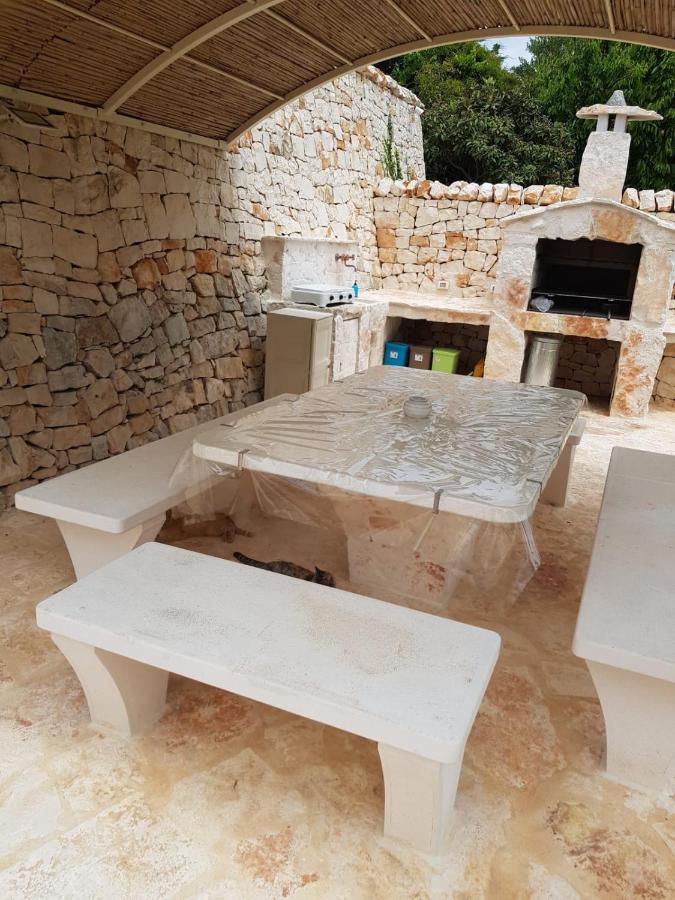 Trulli Tesoro Bed & Breakfast Cisternino Dış mekan fotoğraf